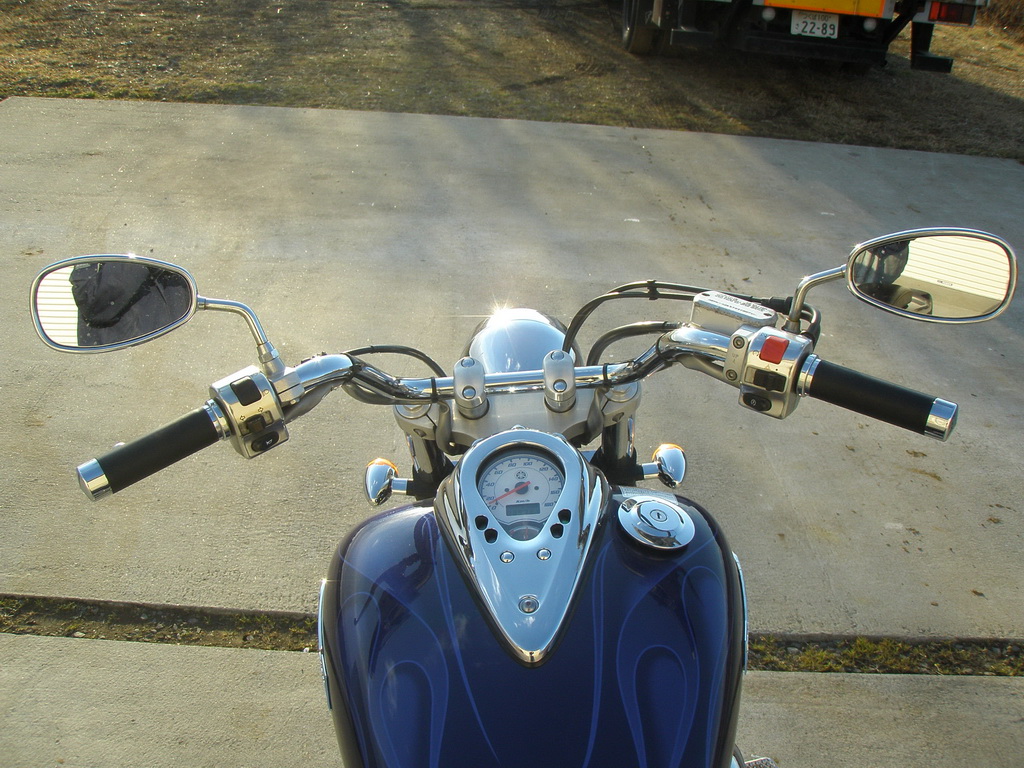 Купить мотоцикл Yamaha DragStar400 2003 фото 19